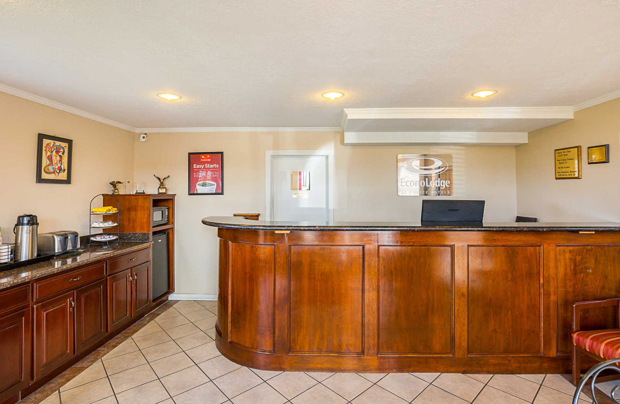 Econo Lodge Huntsville- University Area Интерьер фото