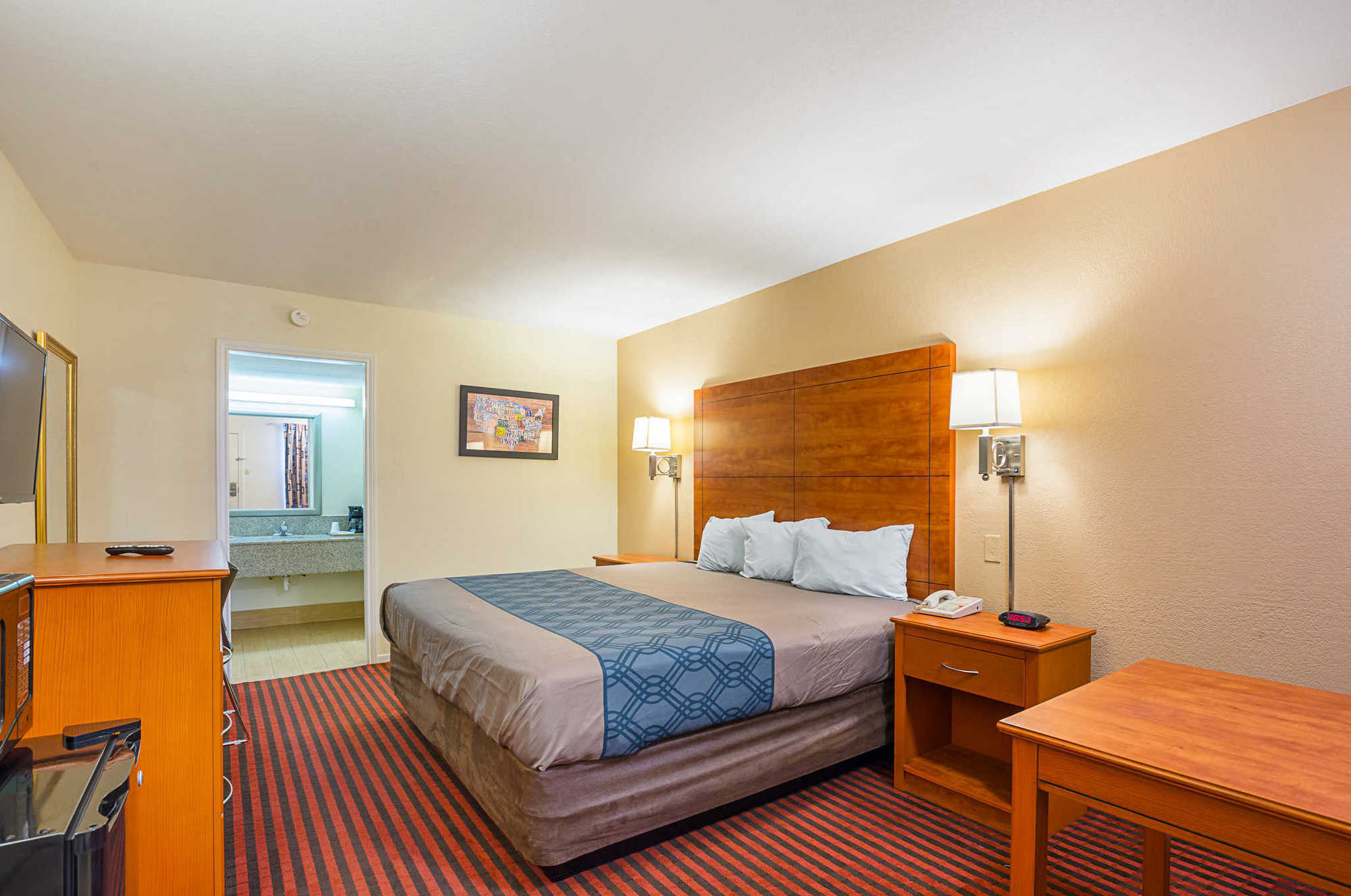 Econo Lodge Huntsville- University Area Номер фото