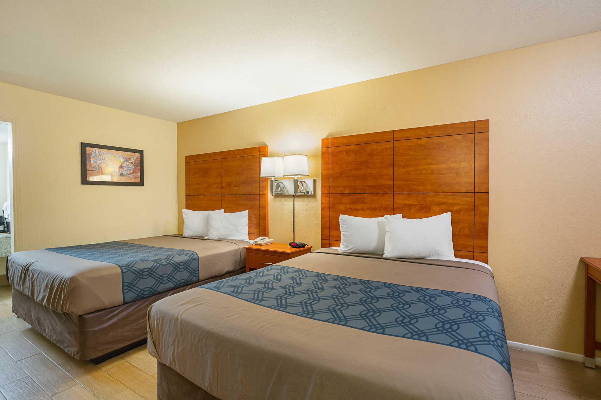 Econo Lodge Huntsville- University Area Номер фото